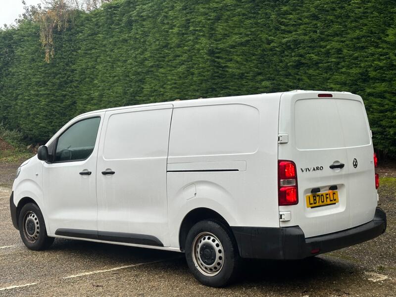 VAUXHALL VIVARO