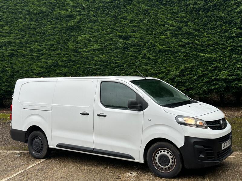 VAUXHALL VIVARO
