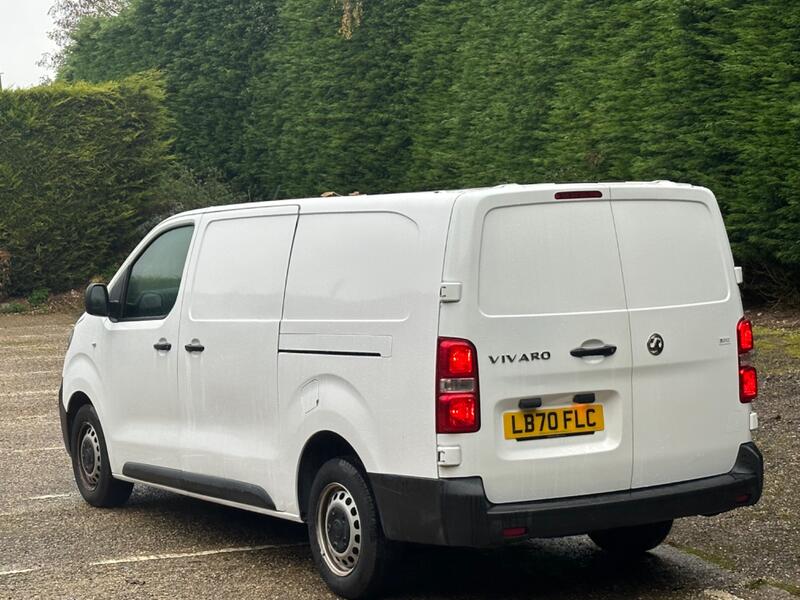 VAUXHALL VIVARO