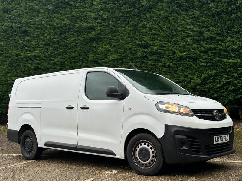 VAUXHALL VIVARO