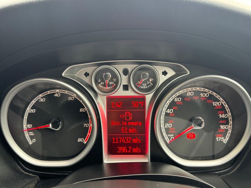 FORD FOCUS