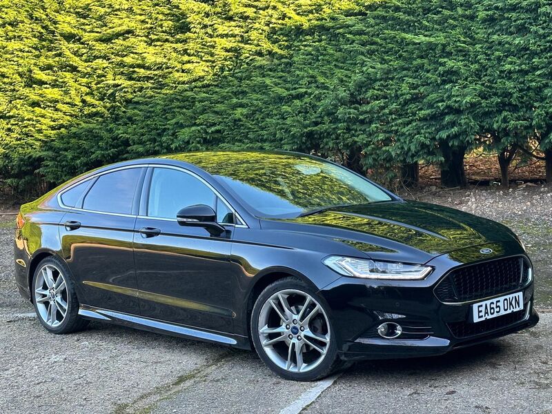 View FORD MONDEO 2.0T EcoBoost Titanium Auto Euro 6 (s/s) 5dr