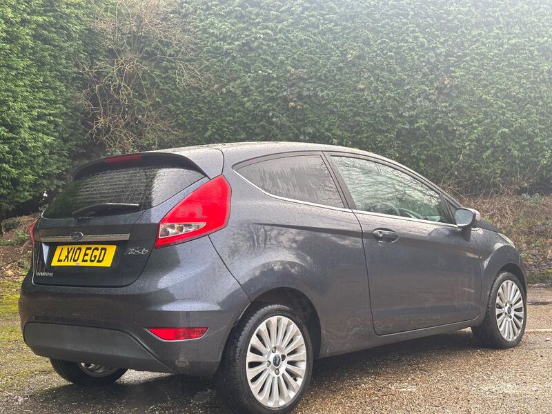 FORD FIESTA