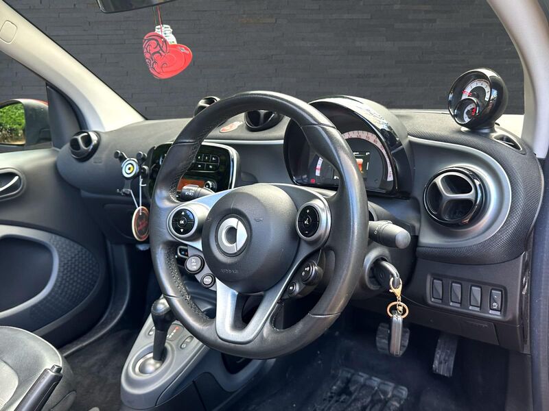 View SMART FORTWO 1.0 Prime Cabriolet Twinamic Euro 6 (s/s) 2dr