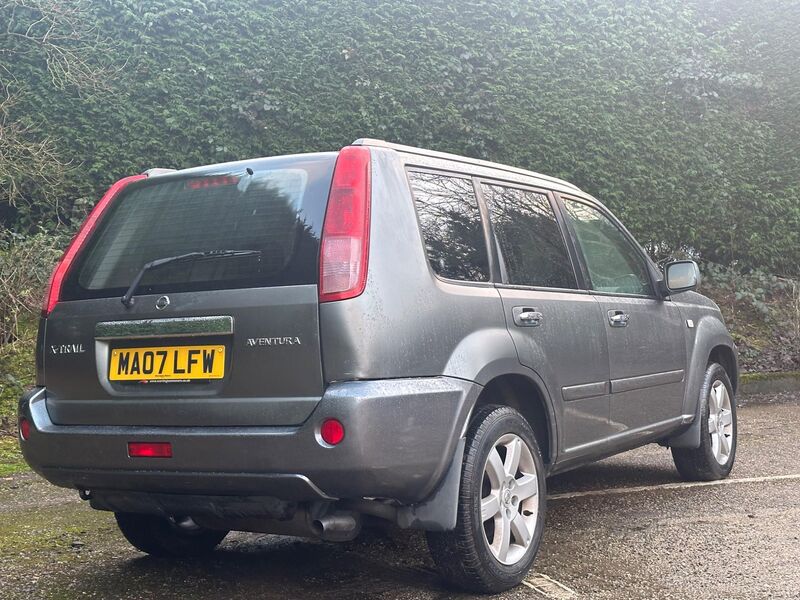 NISSAN X-TRAIL