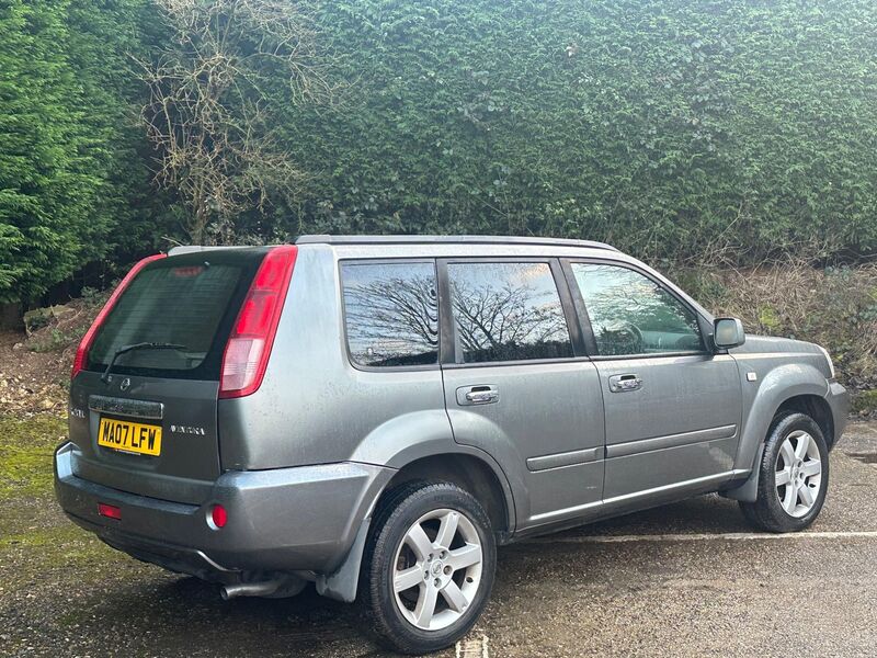 NISSAN X-TRAIL