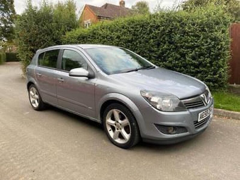 View VAUXHALL ASTRA 1.8i 16v SRi 5dr