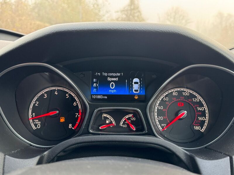 FORD FOCUS