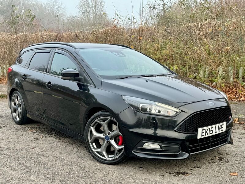 View FORD FOCUS 2.0T EcoBoost ST-3 Euro 6 (s/s) 5dr