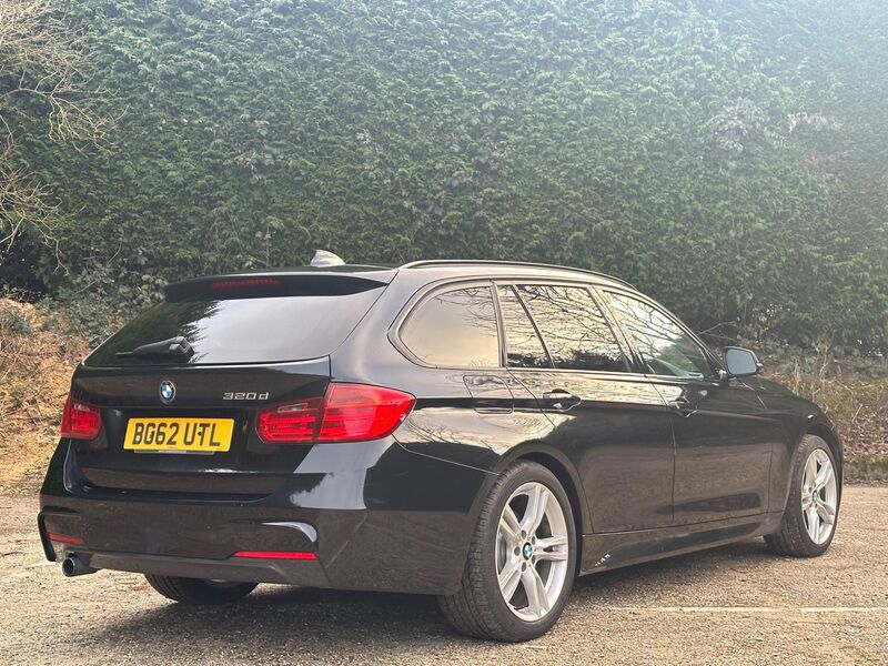 BMW 3 SERIES