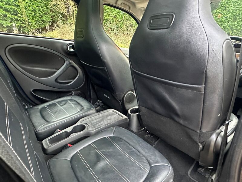 SMART FORFOUR