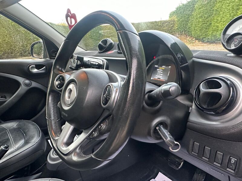SMART FORFOUR