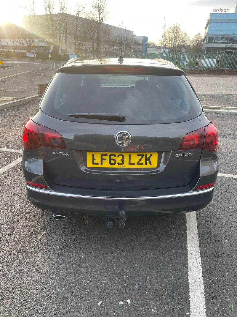 VAUXHALL ASTRA