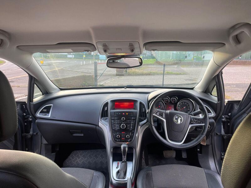 VAUXHALL ASTRA