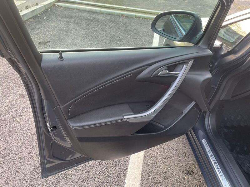 VAUXHALL ASTRA