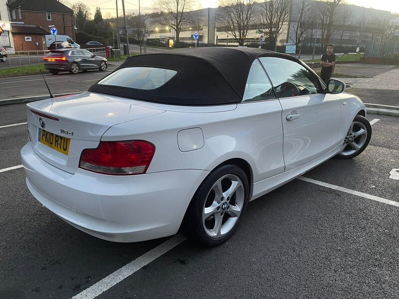 BMW 1 SERIES