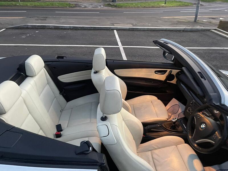 BMW 1 SERIES