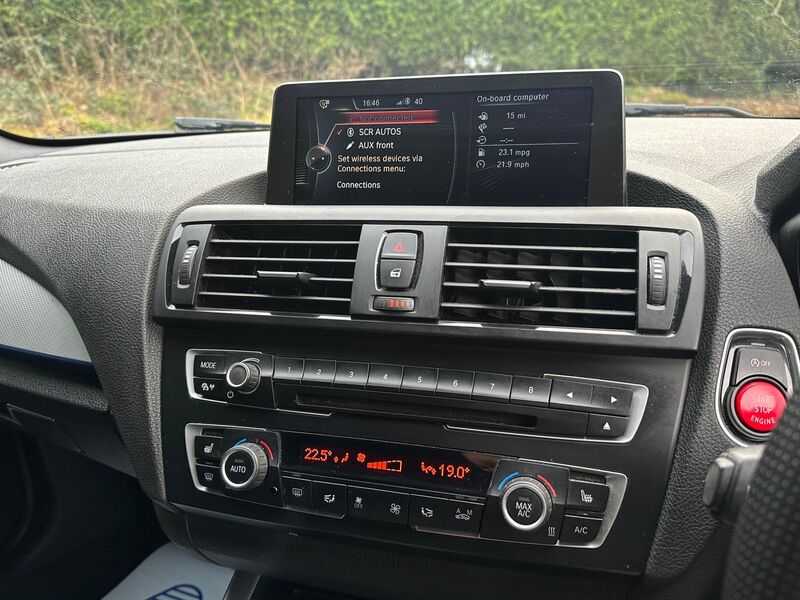 BMW 1 SERIES
