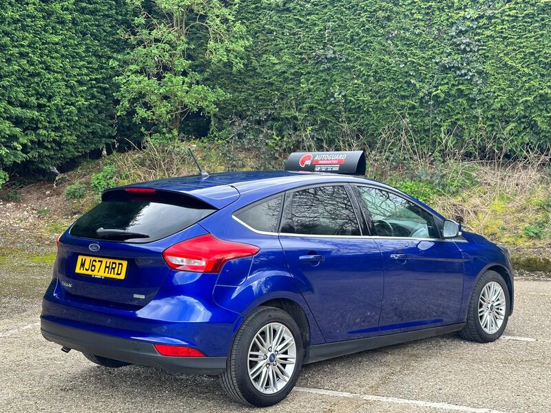FORD FOCUS