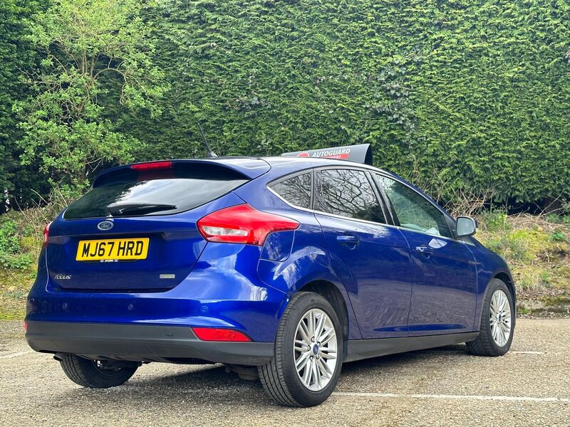 FORD FOCUS