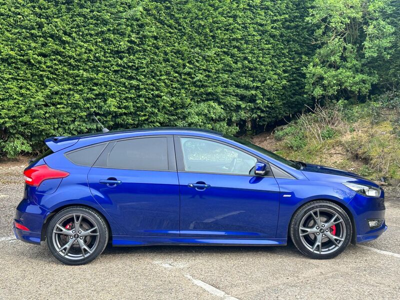 FORD FOCUS