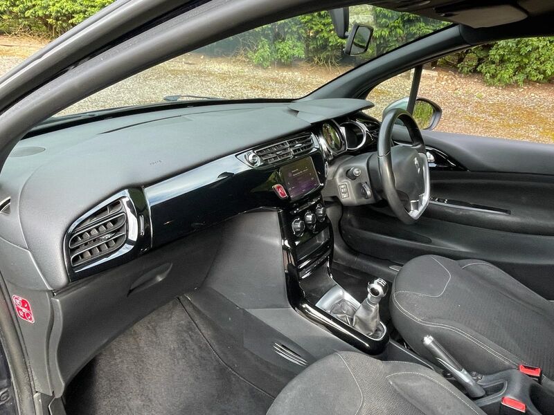 DS AUTOMOBILES DS 3