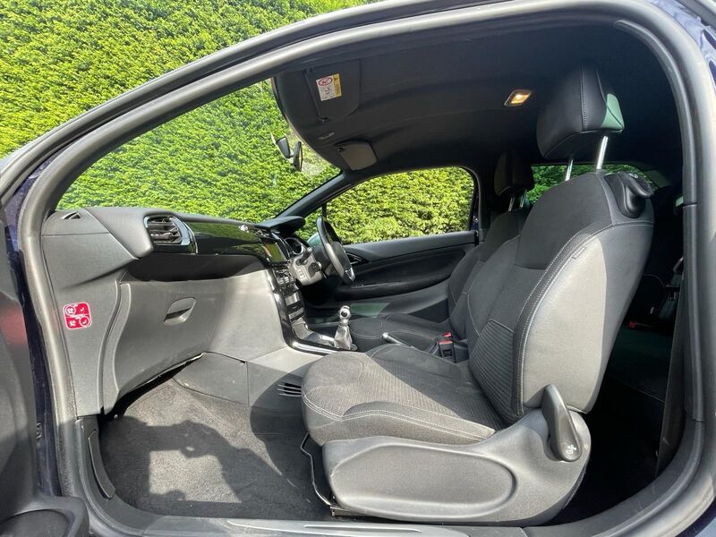 DS AUTOMOBILES DS 3