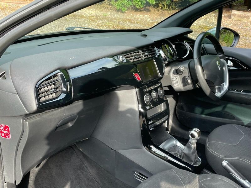 DS AUTOMOBILES DS 3