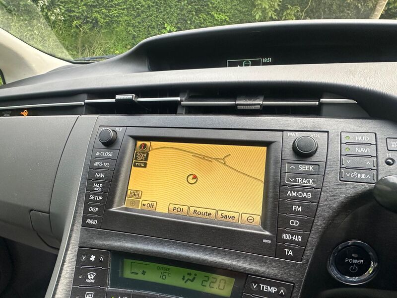 TOYOTA PRIUS