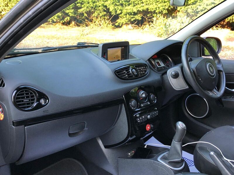 RENAULT CLIO