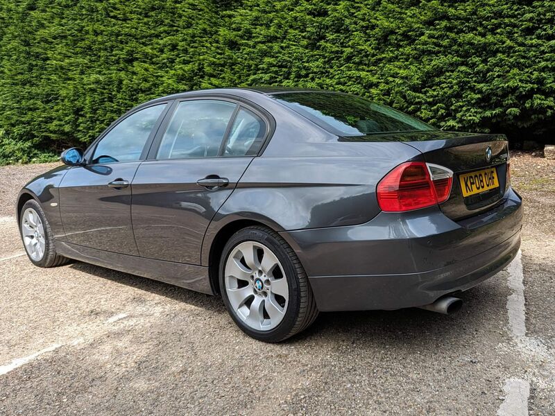 BMW 3 SERIES