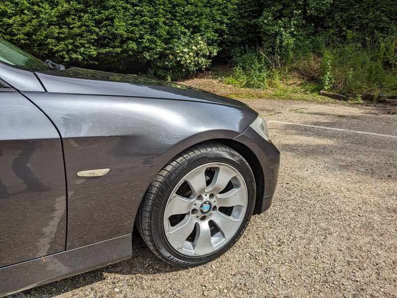 BMW 3 SERIES
