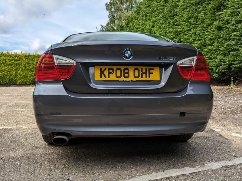 BMW 3 SERIES