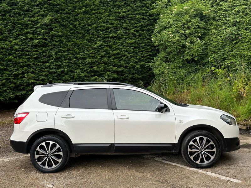 NISSAN QASHQAI+2
