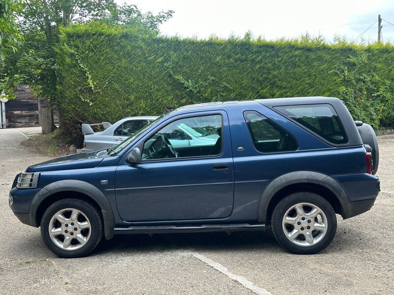 LAND ROVER FREELANDER