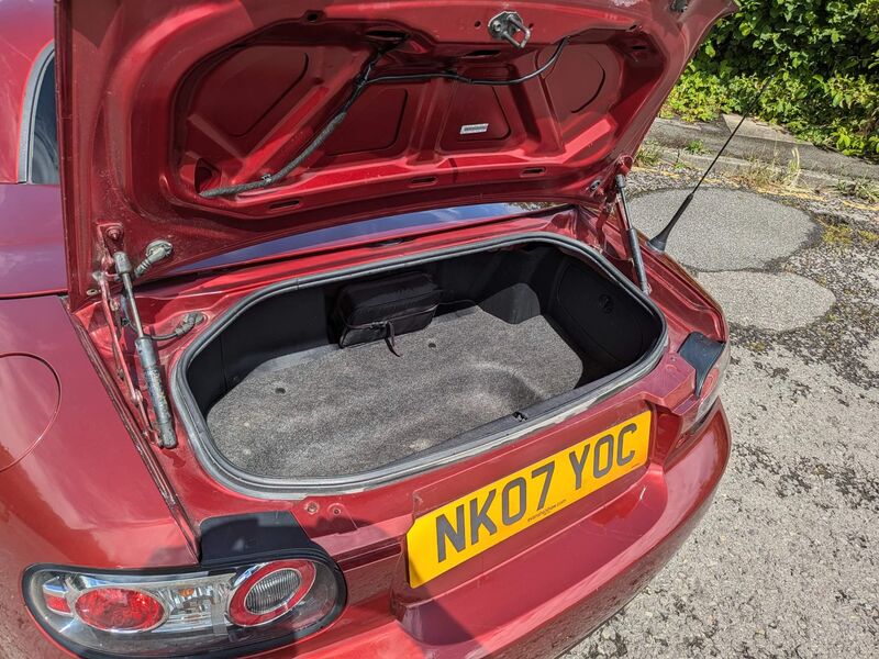 MAZDA MX-5