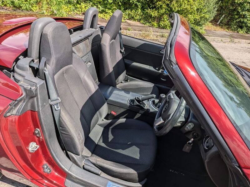 MAZDA MX-5