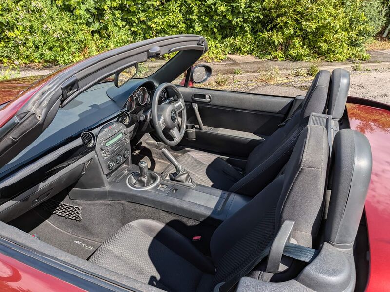 MAZDA MX-5