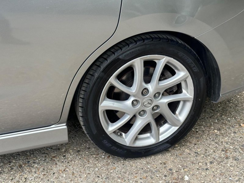 MAZDA MAZDA5