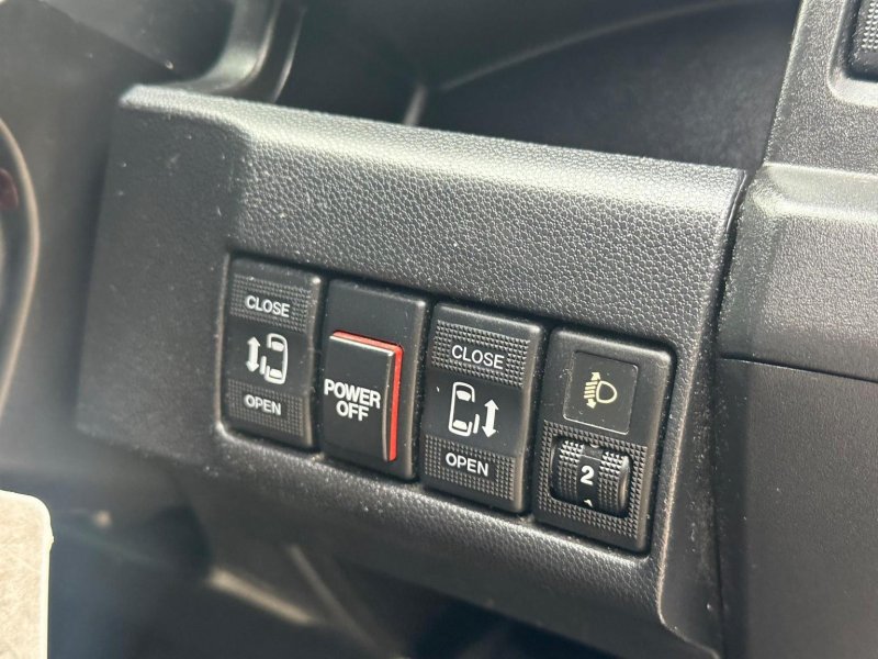 MAZDA MAZDA5