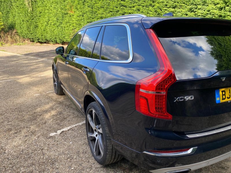 VOLVO XC90