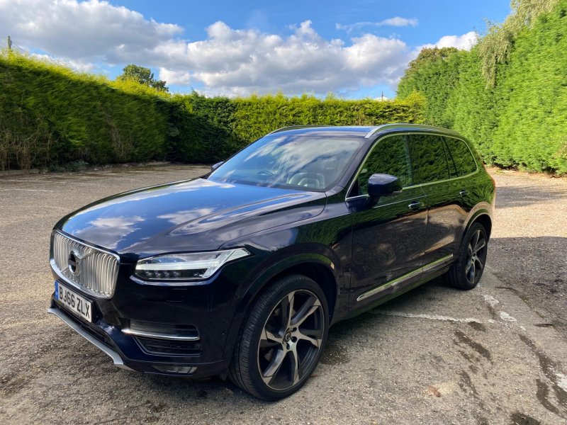 VOLVO XC90