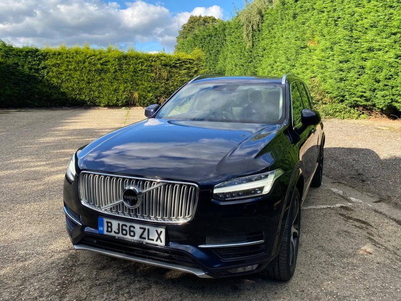 VOLVO XC90