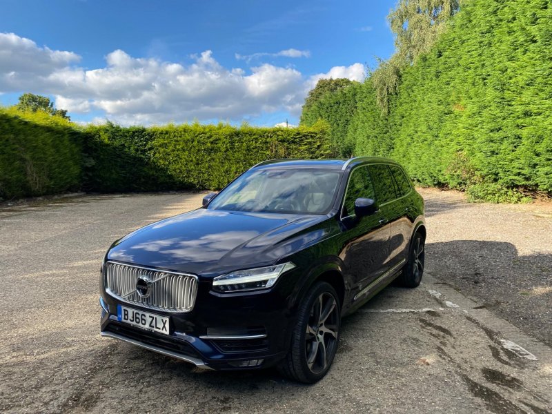 VOLVO XC90