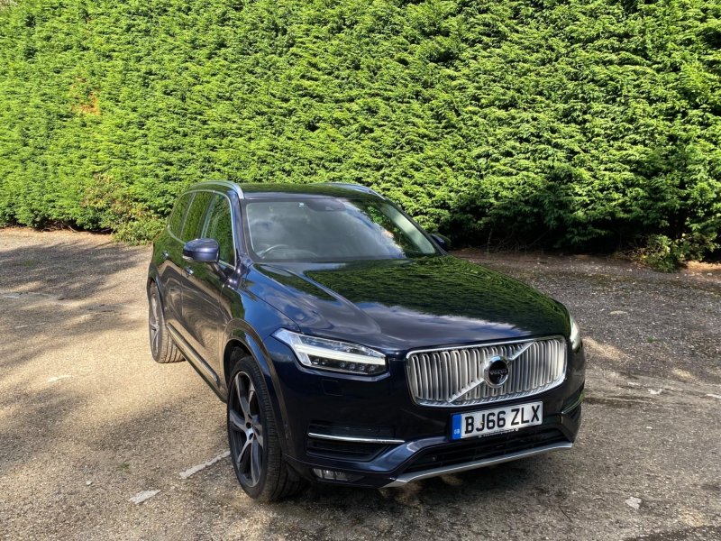 VOLVO XC90