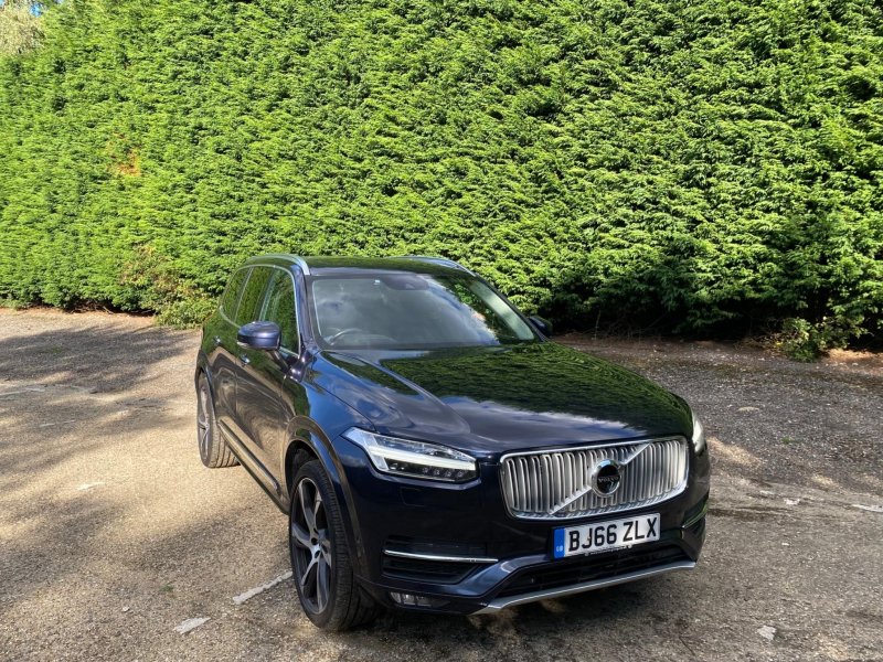 VOLVO XC90