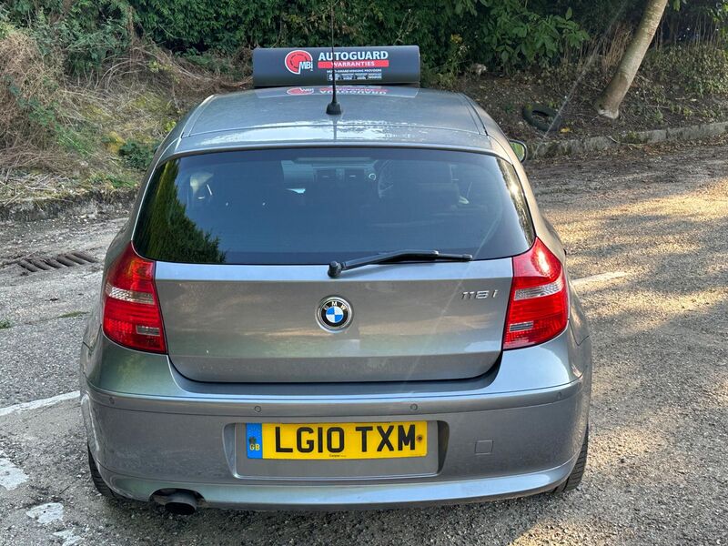 BMW 1 SERIES