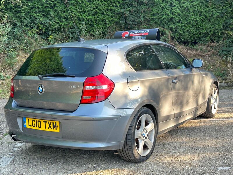 BMW 1 SERIES