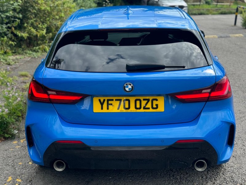 BMW 1 SERIES