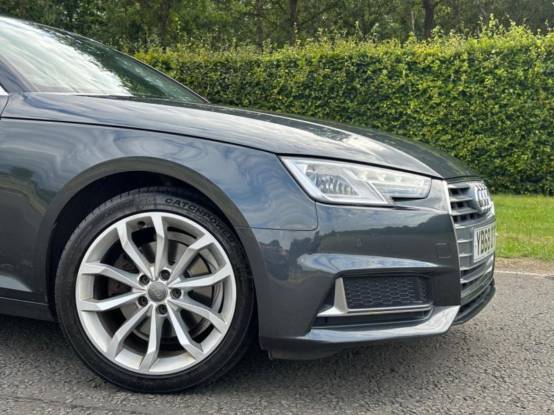 AUDI A4 AVANT